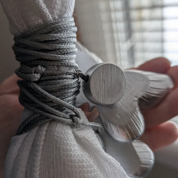 Magnetic Butterflies Curtain Tiebacks (Set of 2), Silver, Animals Baby Gift - Picture 3 of 7